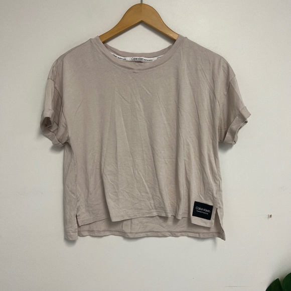 Calvin Klein Tops - Calvin Klein performance t shirt